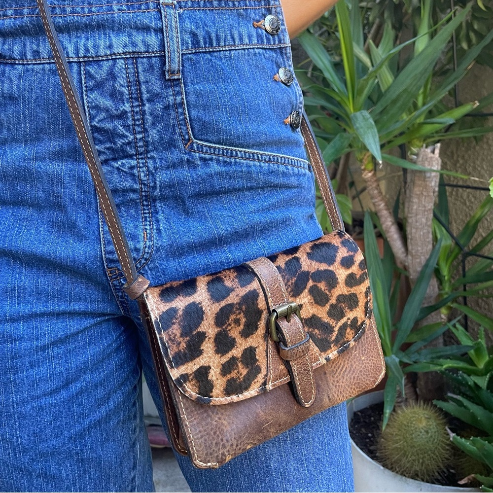 Vintage multicolored Patricia Nash distressed leather and fur crossbody/clutch